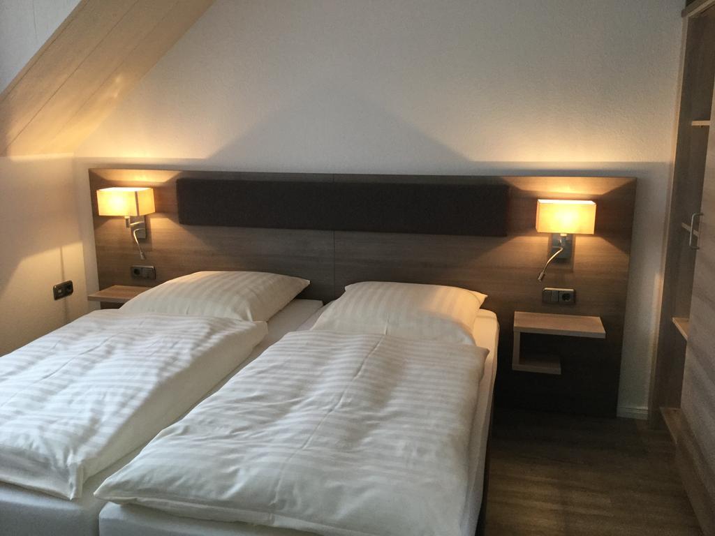 Appartementanlage Zur Seemoewe 인젤 포엘 외부 사진